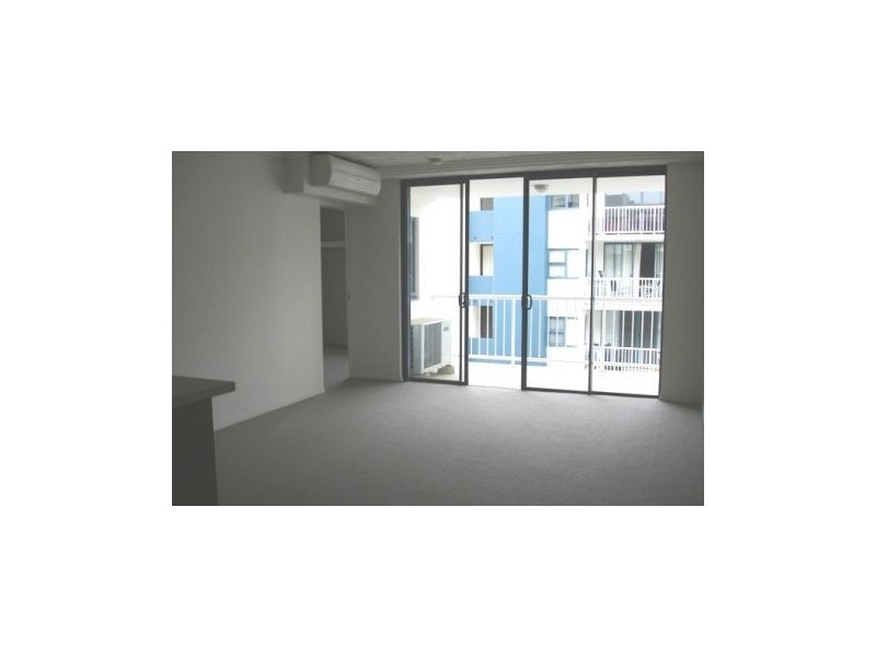 430 803, Woolloongabba QLD 4102