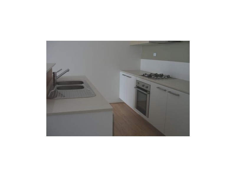 430 803, Woolloongabba QLD 4102