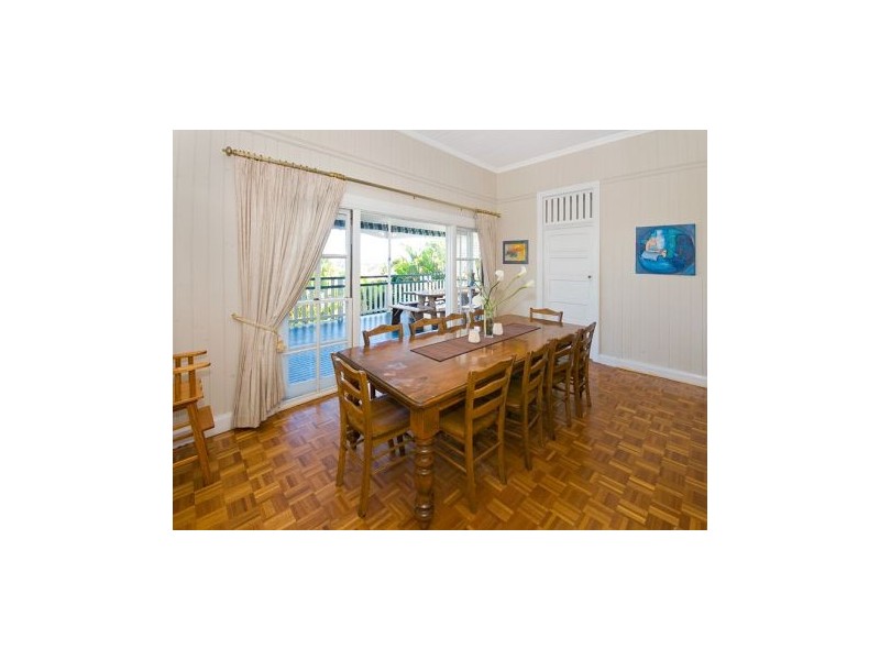 417 Upper Cornwall Street, Coorparoo QLD 4151