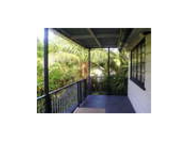 27 Harrogate, Woolloongabba QLD 4102