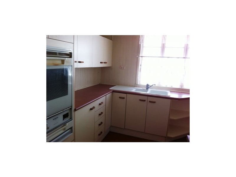 27 Harrogate, Woolloongabba QLD 4102