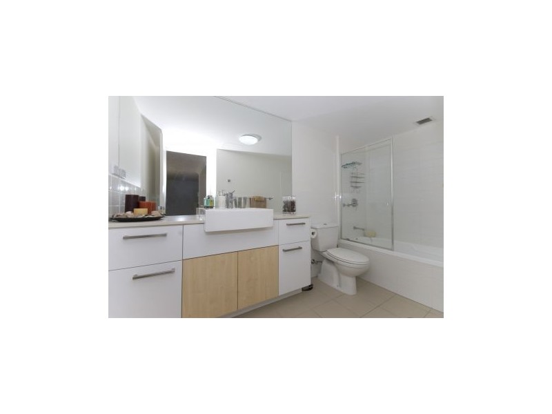 135/803 Stanley Street, Woolloongabba QLD 4102