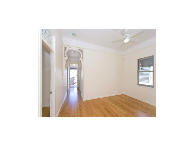 3/24 Henry Street, Woolloongabba QLD 4102