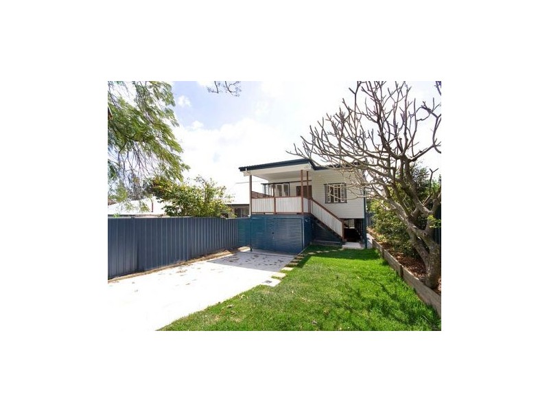 37 Mossgrove Street, Woolloongabba QLD 4102