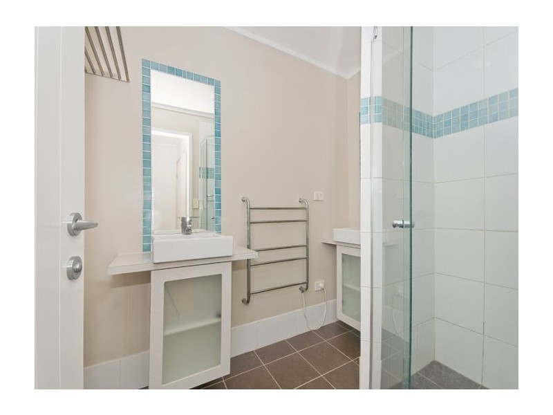 30 Ross Street, Woolloongabba QLD 4102