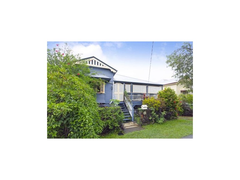 9  Bruce Street, Woolloongabba QLD 4102