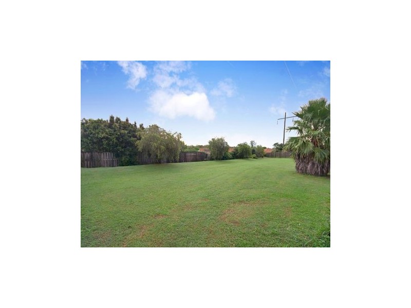 12 Underwood Street, Wakerley QLD 4154