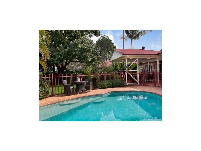 15 Barbecue Street, Belmont QLD 4153