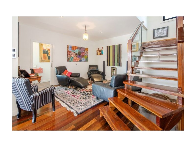 28 Bromley Street, Kangaroo Point QLD 4169