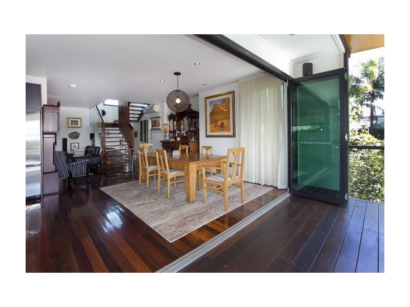 28 Bromley Street, Kangaroo Point QLD 4169