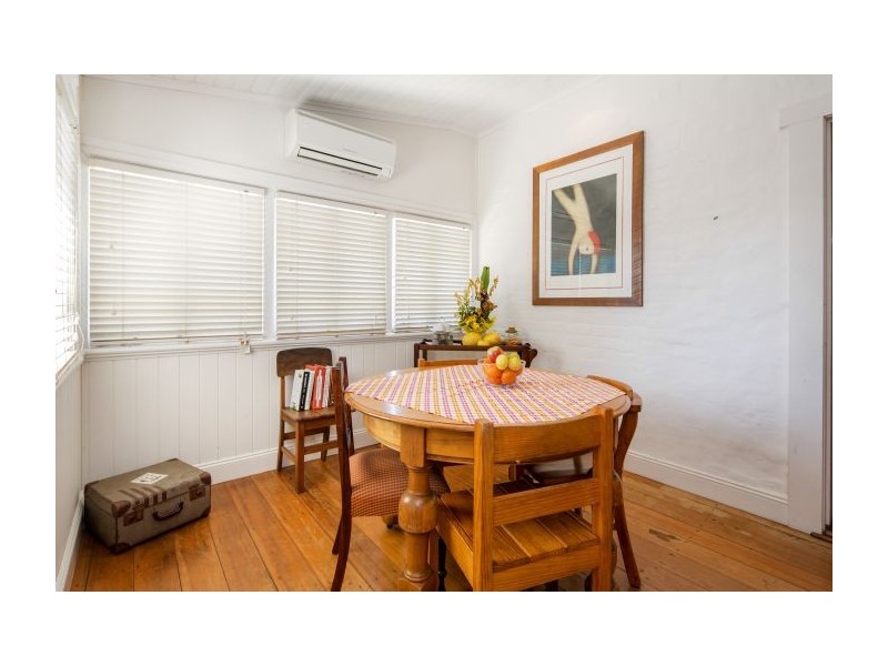 28 Bromley Street, Kangaroo Point QLD 4169