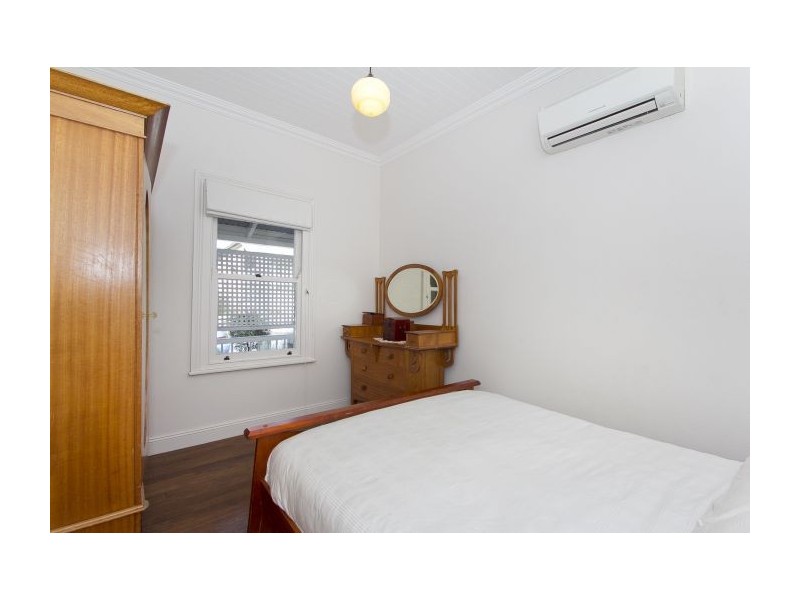 28 Bromley Street, Kangaroo Point QLD 4169