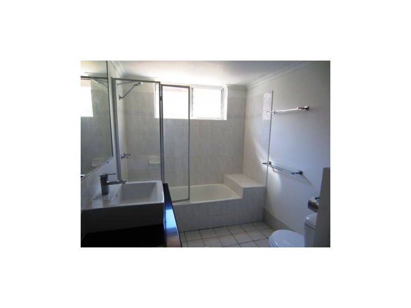 00 47 Douglas Street, Greenslopes QLD 4120