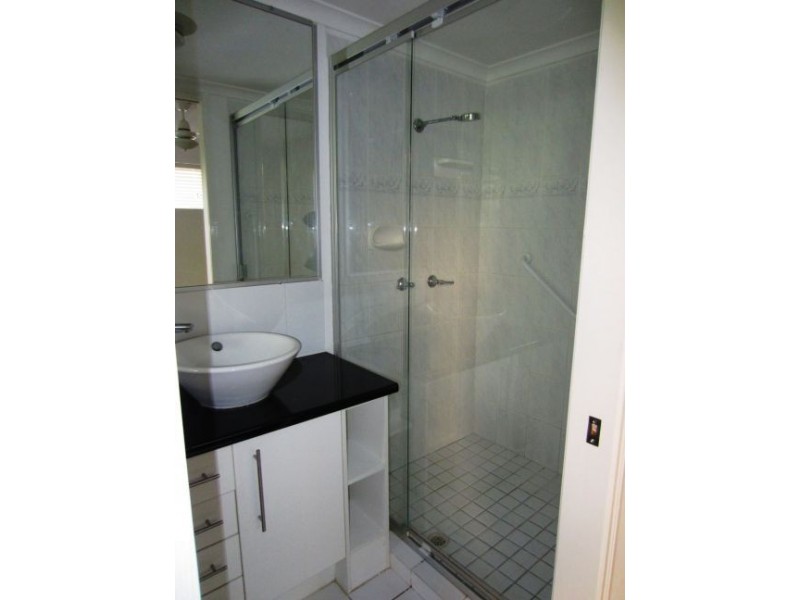 00 47 Douglas Street, Greenslopes QLD 4120