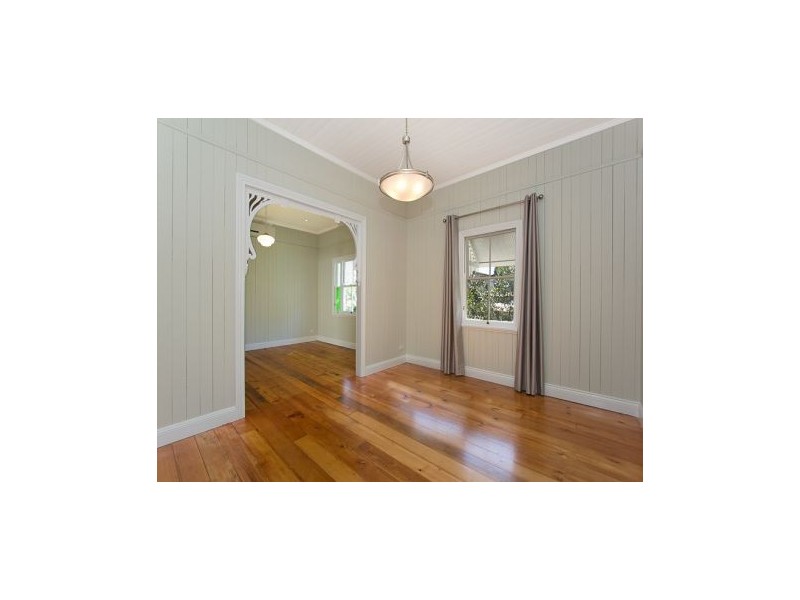 53 Baron Street, Greenslopes QLD 4120