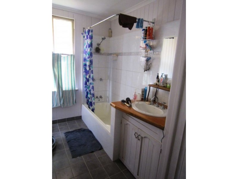 17 Albert Street, Woolloongabba QLD 4102