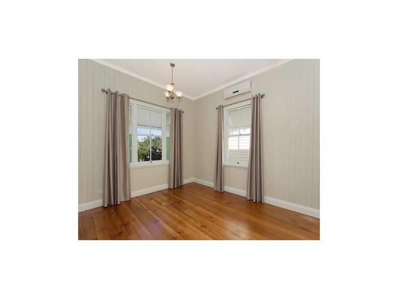 53 Baron Street, Greenslopes QLD 4120