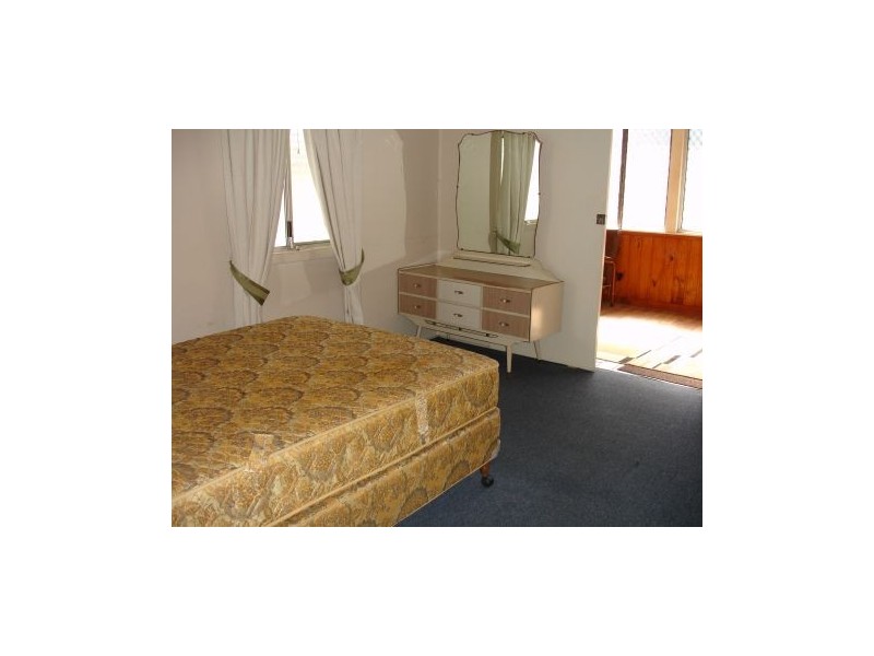 195 Venner Road, Fairfield QLD 4103