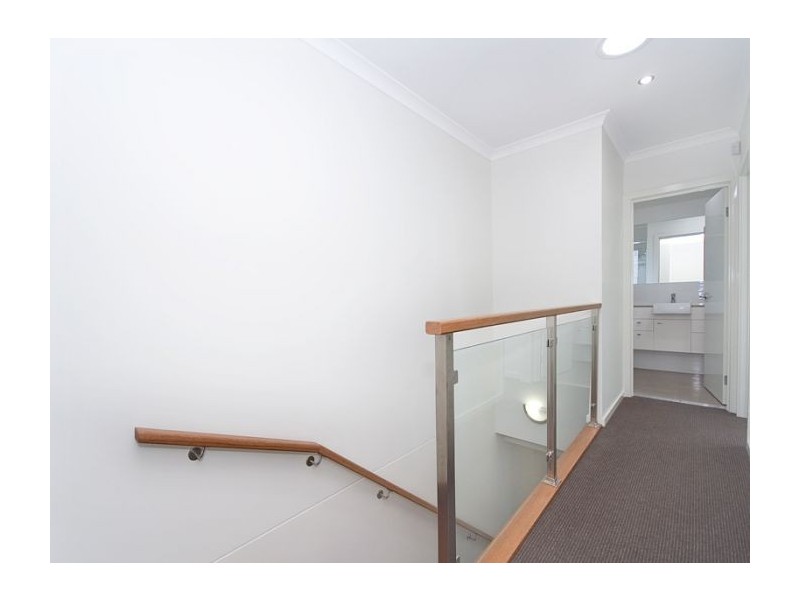 1/24 Henry Street, Woolloongabba QLD 4102