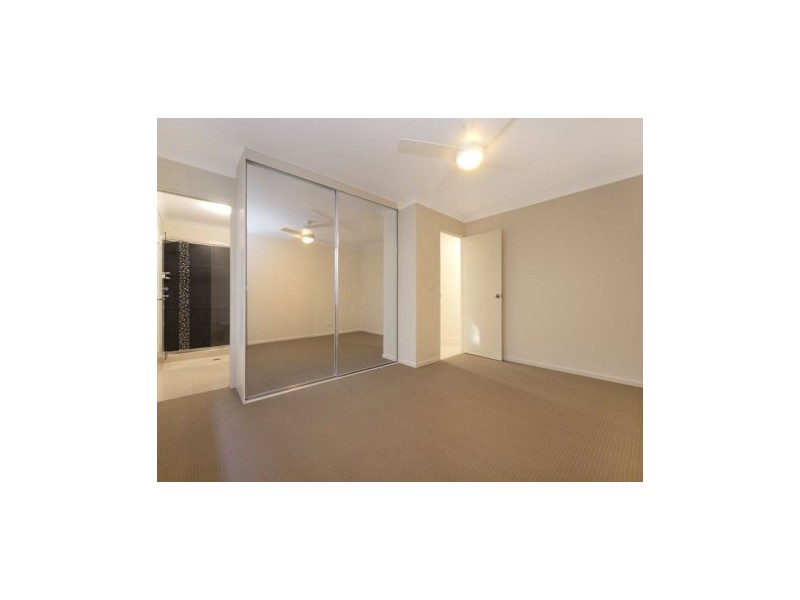 36 Merimbula Crescent, Fitzgibbon QLD 4018