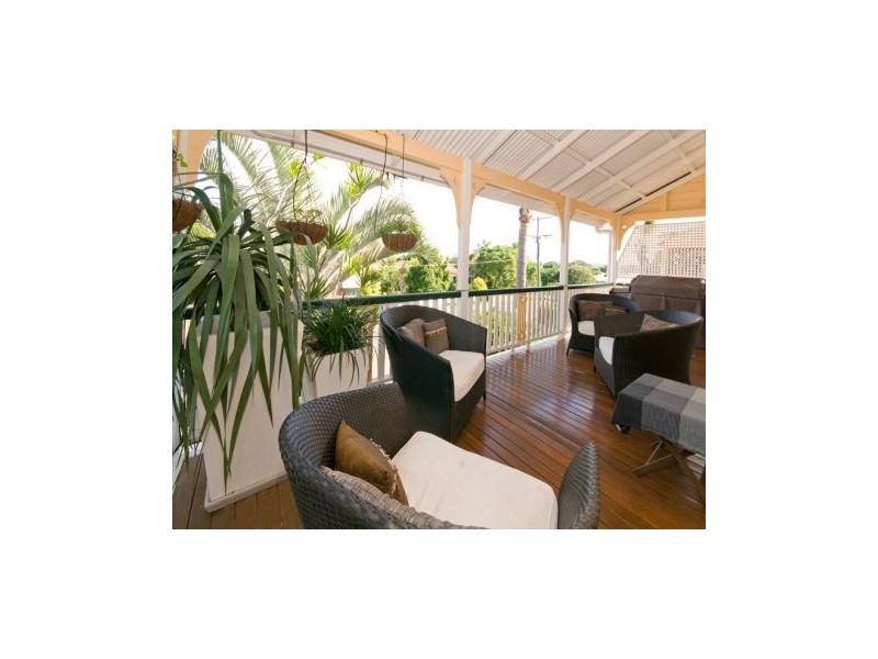 12 Taylor Street, Annerley QLD 4103