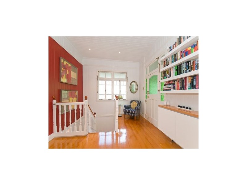 12 Taylor Street, Annerley QLD 4103