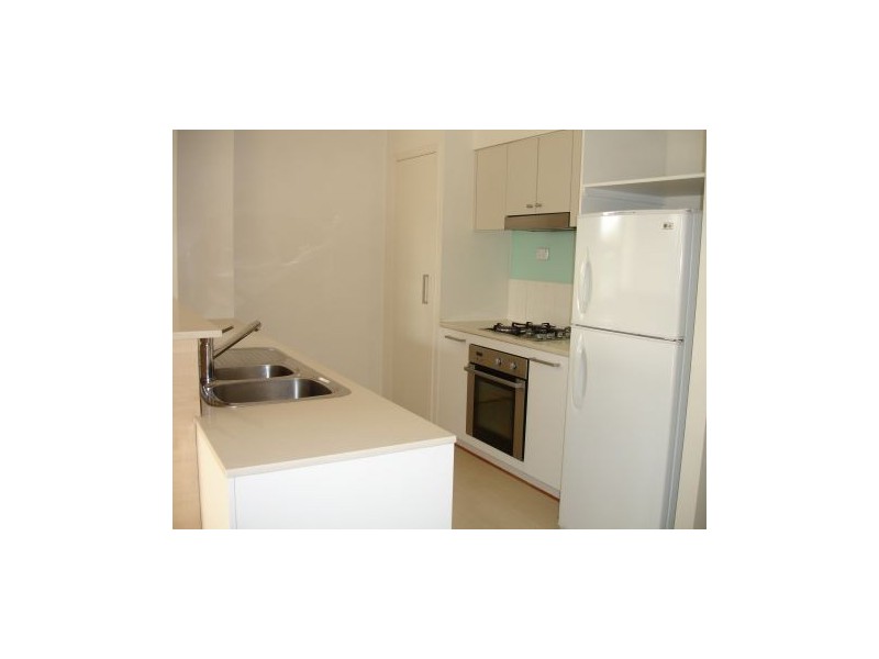 100 803 Stanley Street, Woolloongabba QLD 4102