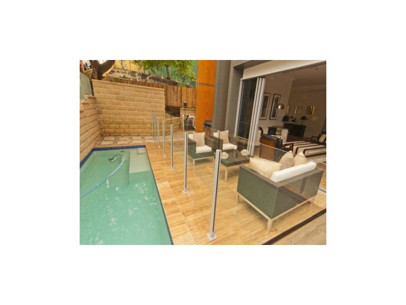 6 Sankey, Highgate Hill QLD 4101