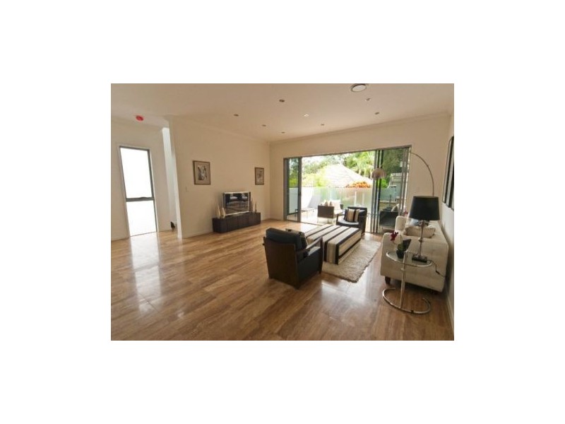 6 Sankey, Highgate Hill QLD 4101