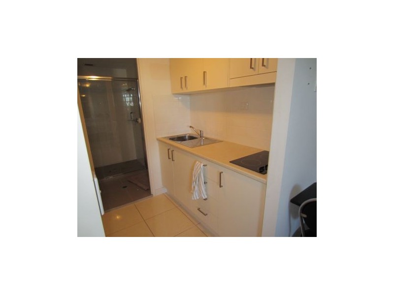 09 803 Stanley Street, Woolloongabba QLD 4102