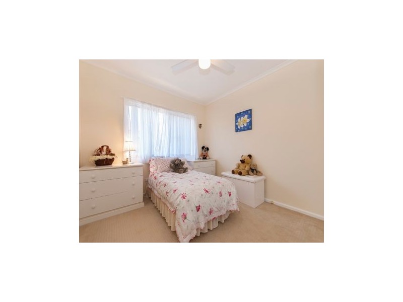 18 Orvieto Street, Yeronga QLD 4104