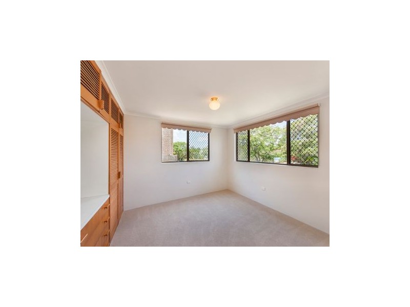 18 Orvieto Street, Yeronga QLD 4104