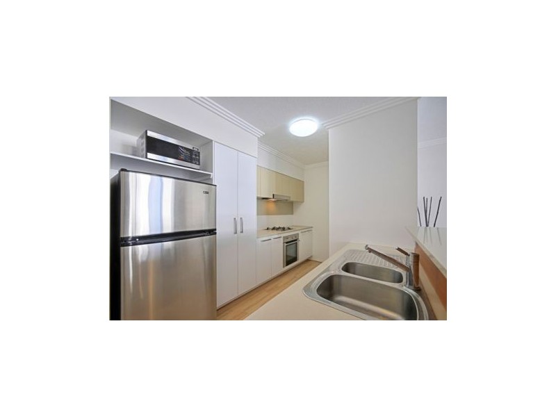 33/803 Stanley Street, Woolloongabba QLD 4102