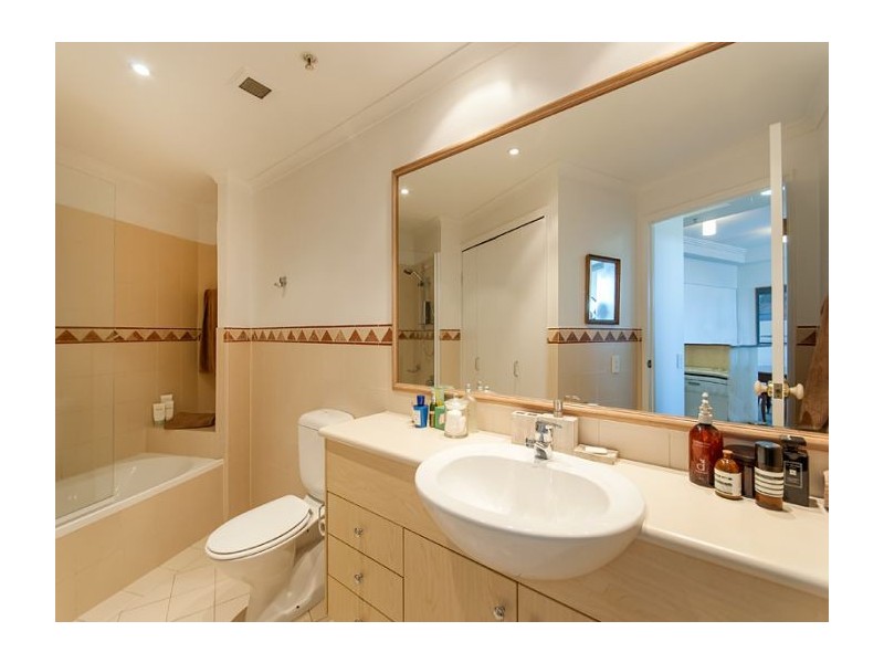 70/242-260 Vulture Street, South Brisbane QLD 4101