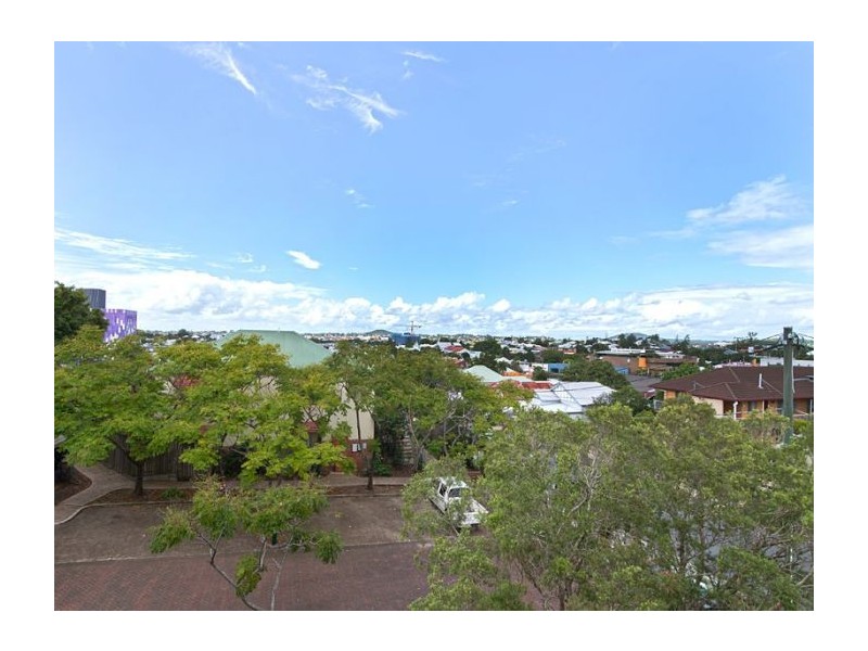 4/19 Wilton Street, Woolloongabba QLD 4102