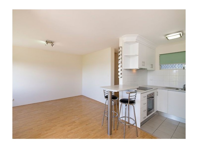 4/19 Wilton Street, Woolloongabba QLD 4102