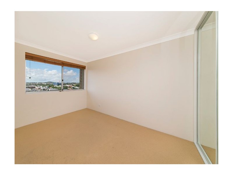 4/19 Wilton Street, Woolloongabba QLD 4102