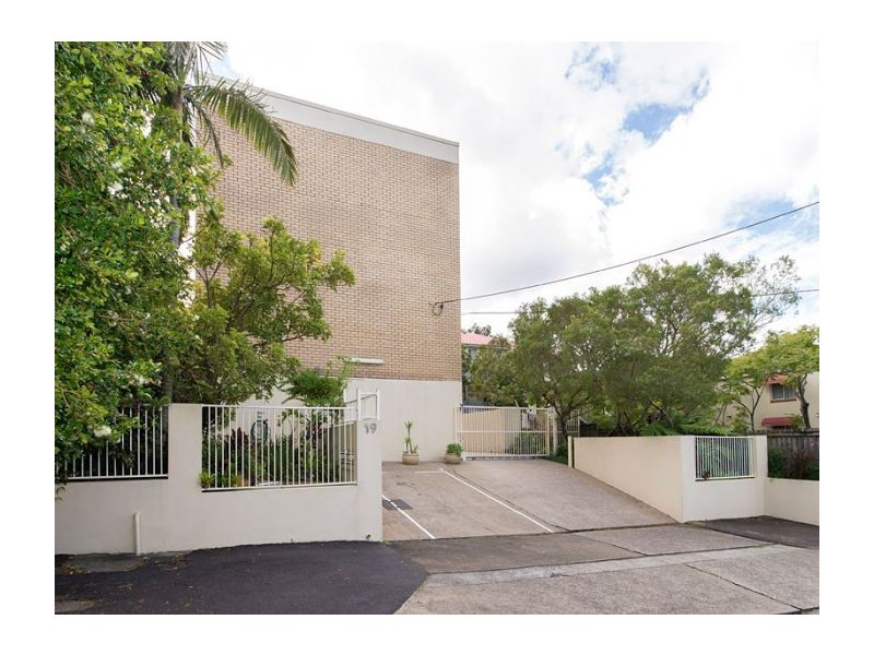 4/19 Wilton Street, Woolloongabba QLD 4102