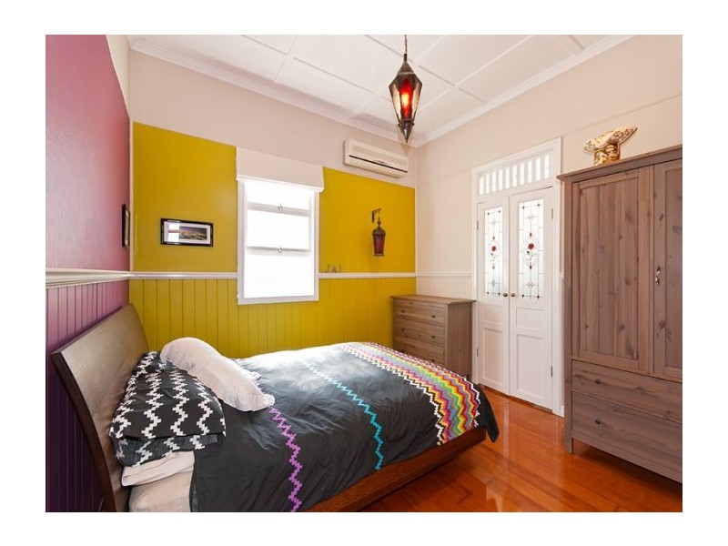 55 Baron Street, Greenslopes QLD 4120