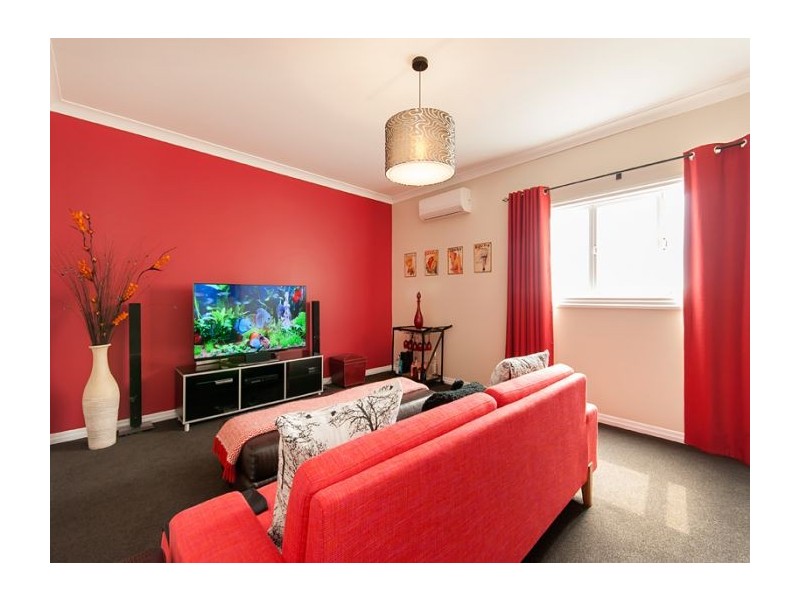 55 Baron Street, Greenslopes QLD 4120