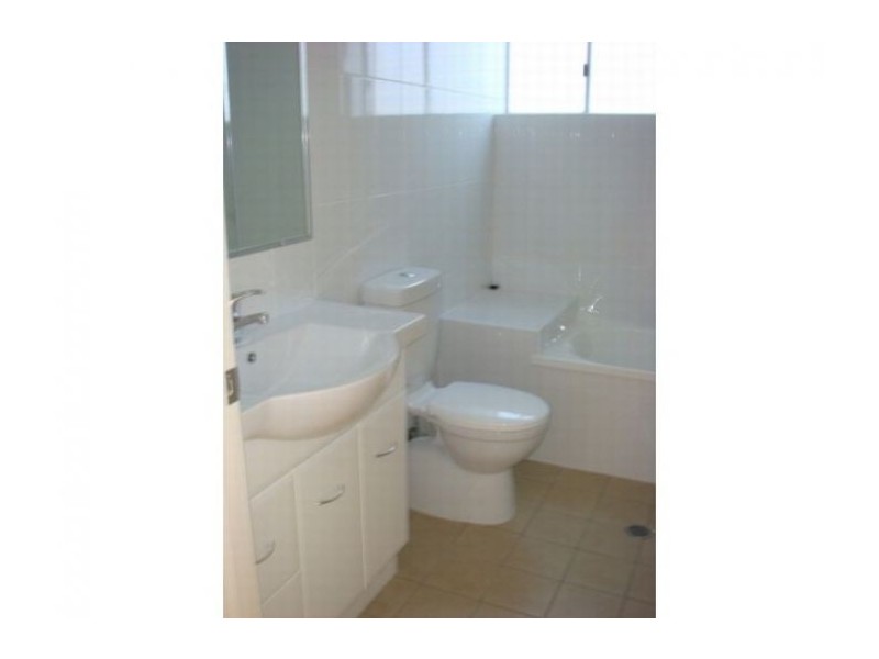 7/298 Cavendish Road, Coorparoo QLD 4151
