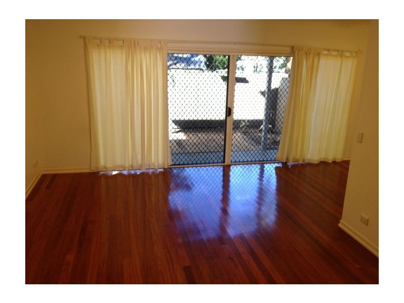 28 Elliott St, Kangaroo Point QLD 4169