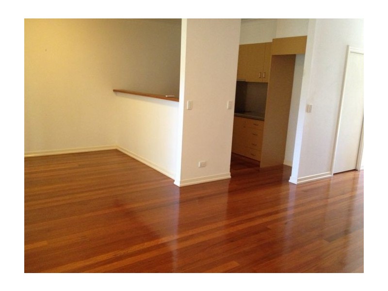28 Elliott St, Kangaroo Point QLD 4169