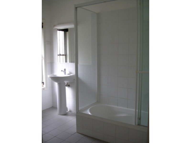 28 Elliott St, Kangaroo Point QLD 4169