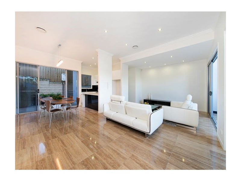 6a Sankey Street, Highgate Hill QLD 4101