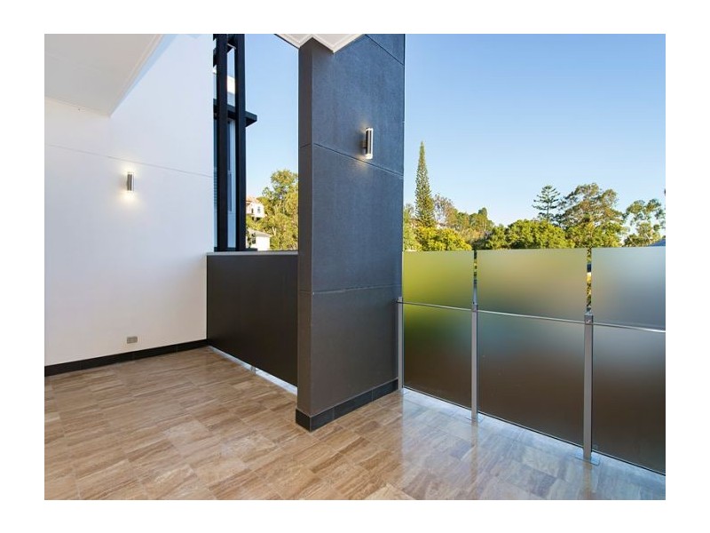 6a Sankey Street, Highgate Hill QLD 4101