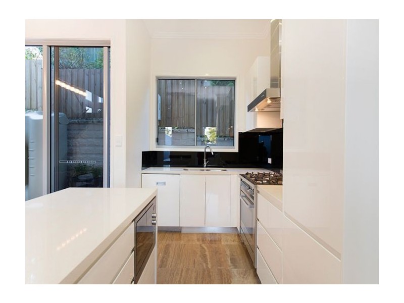 6a Sankey Street, Highgate Hill QLD 4101