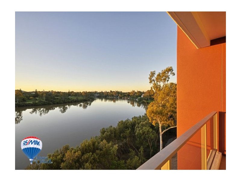 3210/211 King Arthur Terrace, Tennyson QLD 4105