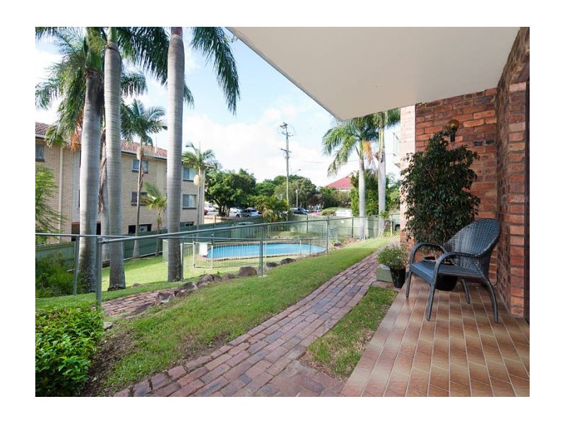 2/115 Park Road, Yeronga QLD 4104