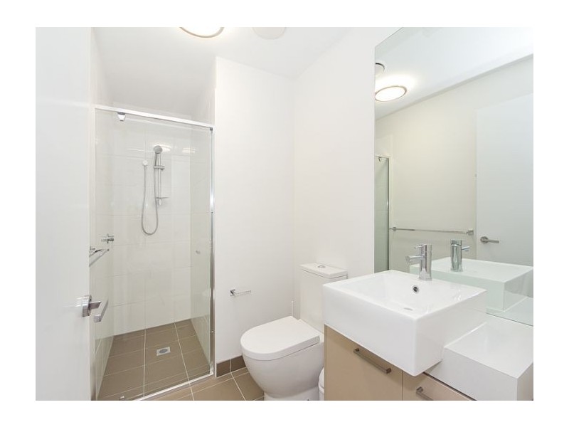 77 Jurgen Street, Woolloongabba QLD 4102